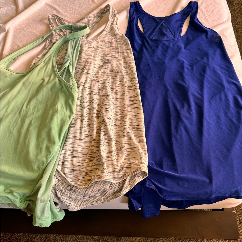 Lululemon tanks